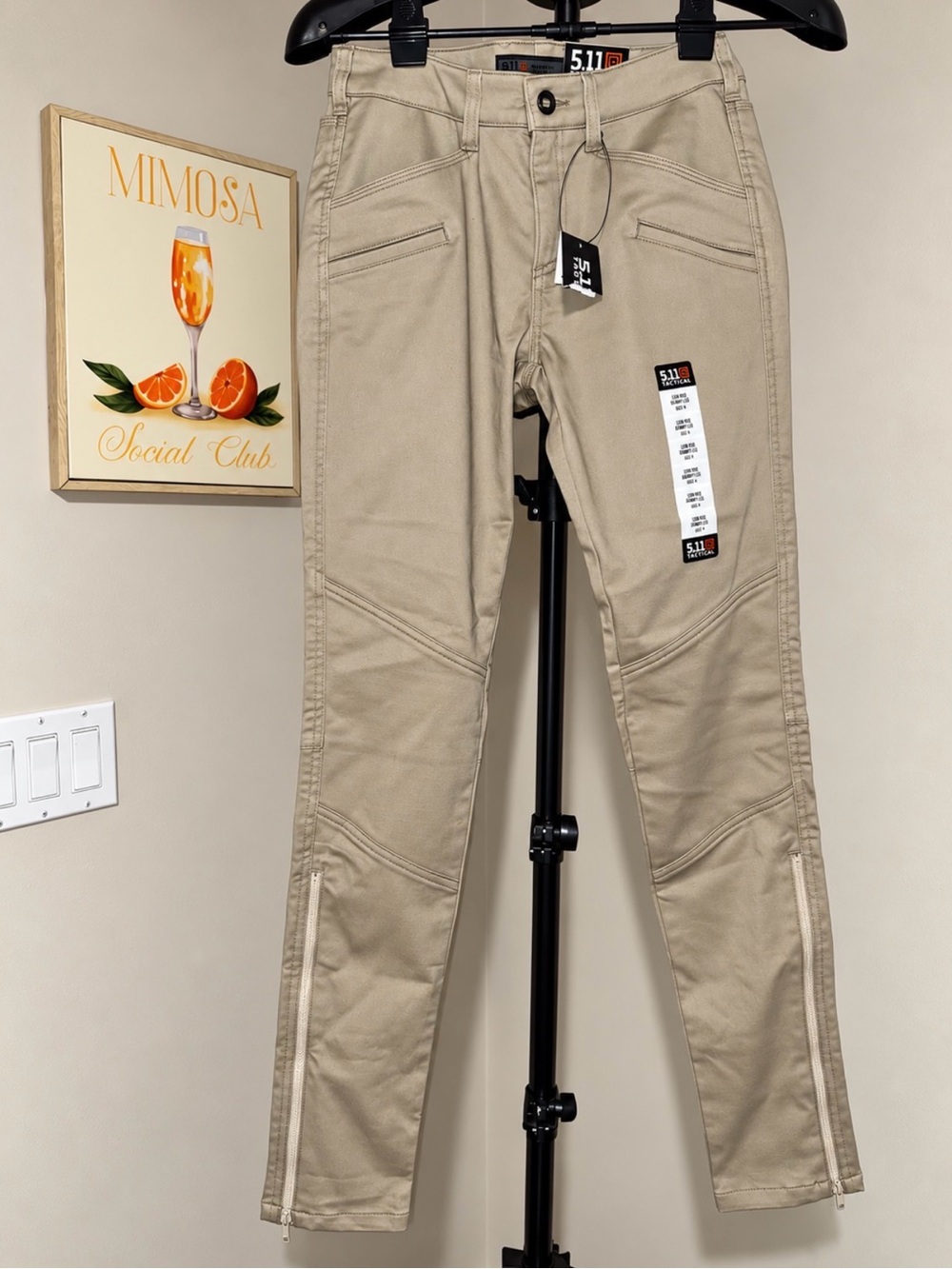 NWT 5.11 Tactical Women’s Khaki Utility Pants Size 4 Long Stretch Zip Ankle